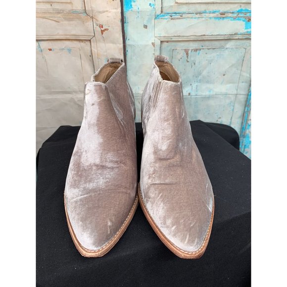 Madewell Grayson Chelsea Boot in Velvet  9.5 - Picture 2 of 9